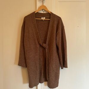 Flat White Brown Knit Sweater S/M